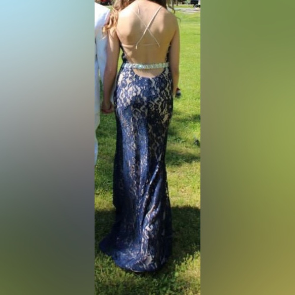 Prom Dress - Picture 3 of 7